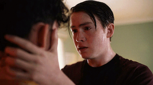 tylerposey: I don’t want to lose you.“Secret” — Heartstopper (1.04)