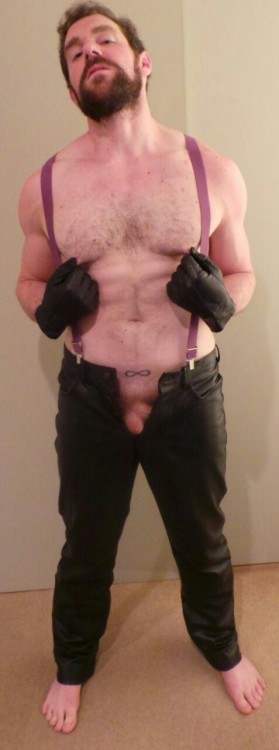 Porn fuckyeahjockstraps:  thefoxnz:  Leather  photos