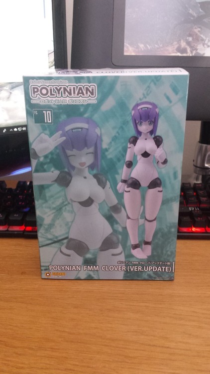 XXX dragonmanx: clover figure arrived today,  photo