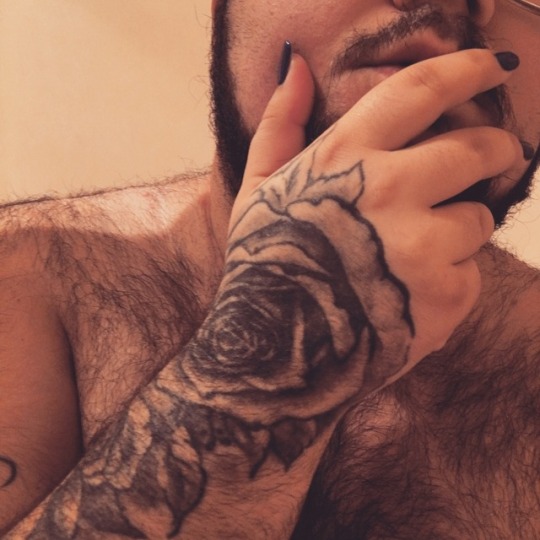 blu3tu3sdayy:        A collection of my recent thirst photos from Instagram 