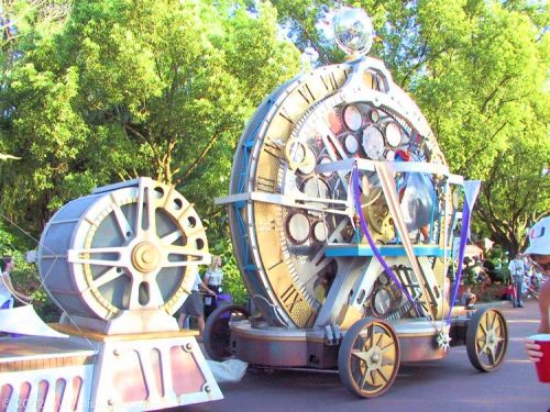 magicalfanaticism-blog: Tapestry of Dreams Parade at Epcot. This parade ran around the World Showcas