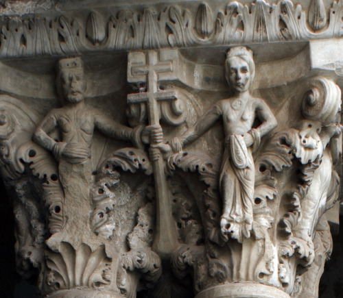 Monreale Cathedral: cloister’s columns. Detail.