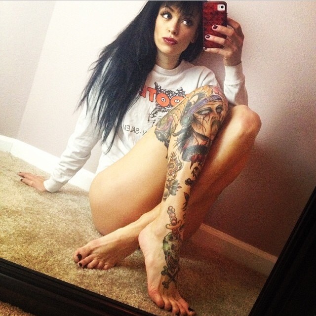 ifeetfetish:  #ebonyfeet #ebonytoes #ebonysoles #toes #teamprettyfeet #igfeet #instafeet