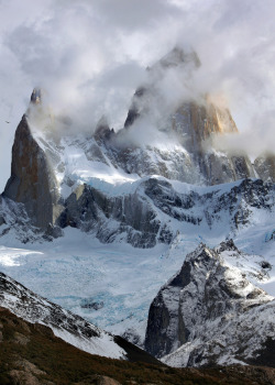 de-preciated:  Fitz Roy Portrait (by Rob Kroenert) The Fitz Roy mountain range in Patagonia, near the town of El Chalten, Argentina. I waited for hours, but the clouds never completely cleared…