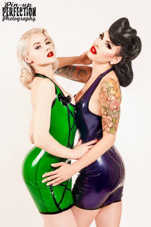 Models: Evilyn13 and Mosh
Wardrobe by Deadly Couture Latex
Photo by Shimona Henry of Pinup Perfection