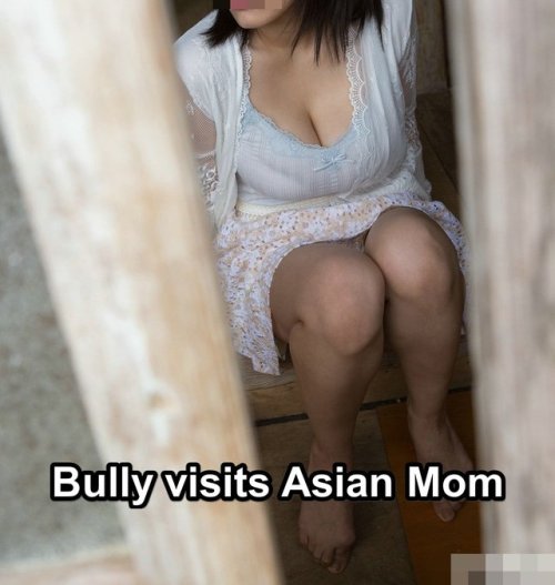 shadlessquattrobajeena: This is the view I got when my White Alpha Teen Bullies threw me in the clos