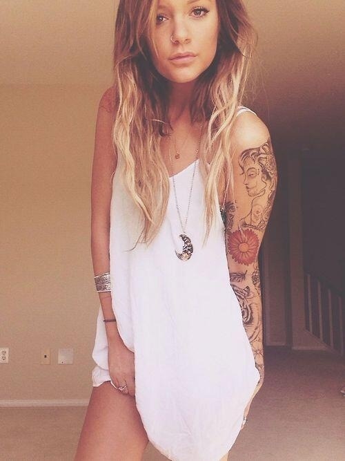 Porn hotladiesdaily:  Inked woman are my fav :) photos