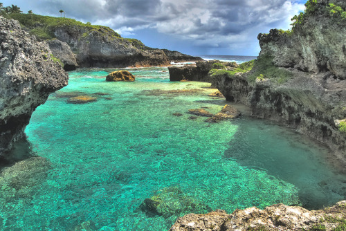 travelingcolors:  Limu Pools, Niue | New Zealand (by MissJusteen)