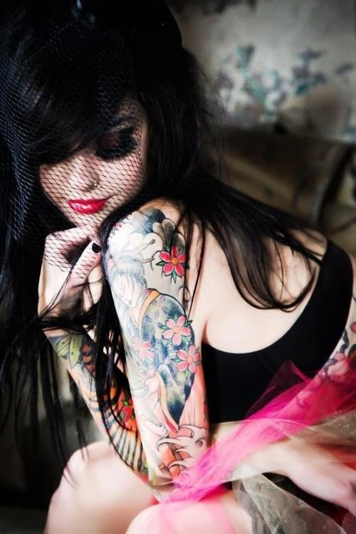 Hot Tattooed Girls