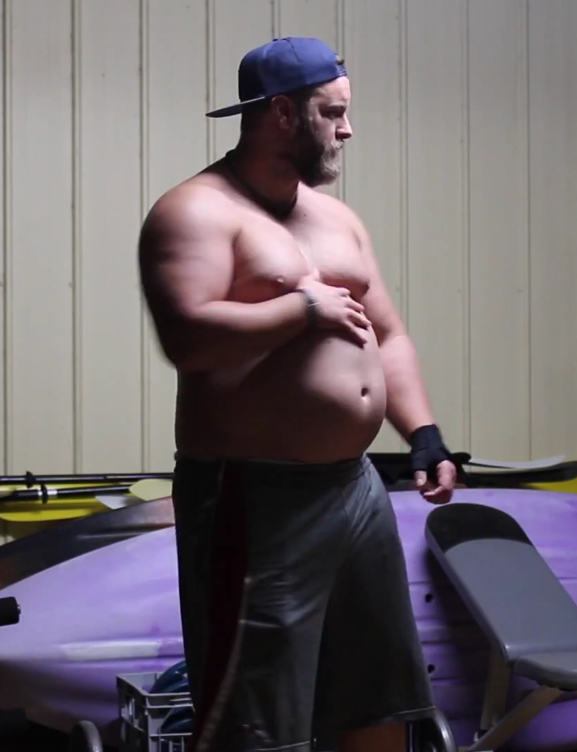 beargainers2:  Trying to suck it in
