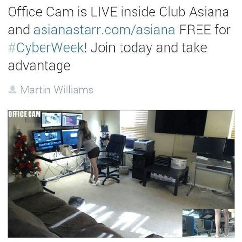 Peep me for FREE during our #CyberWeek specials! asianastarr.com/asiana