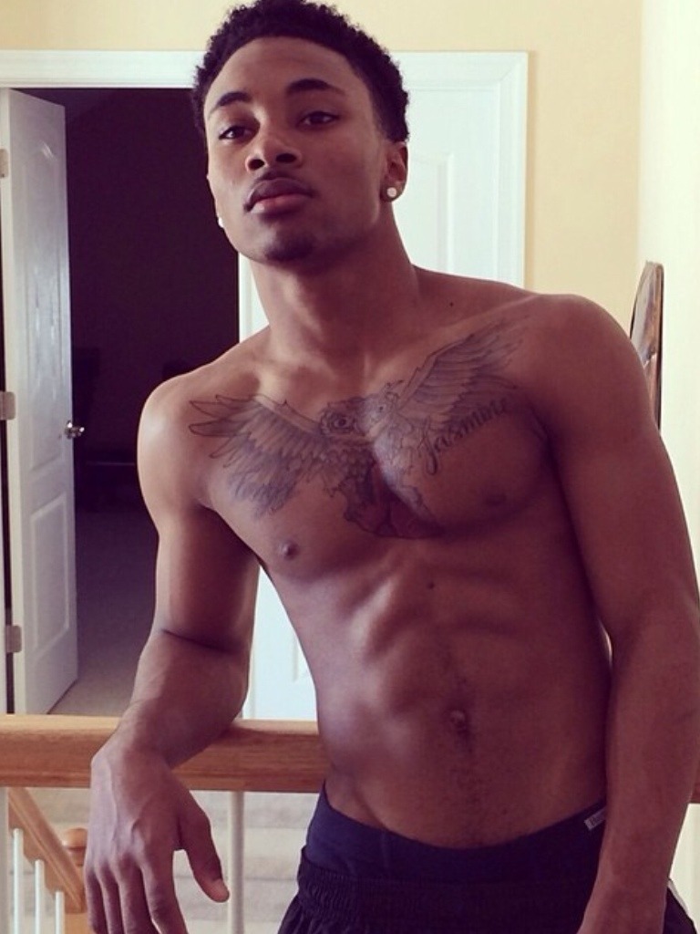 yourrrniggasdick:  essfitcee:  cashstr8:  sexyredbones:  I’m asking the question