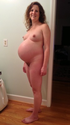 Very cute wife naked and pregnant. Thank