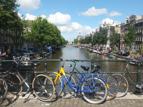 bikes in front of amsterdam canal