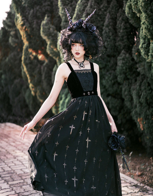 lolita-wardrobe:  【More Outdoor Worn Photos of LONG VERSION The Night Witch JSK】◆ LONG Version JSK Shopping Link >>> https://lolitawardrobe.com/lost-angel-the-night-witch-gothic-lolita-jsk-long-version_p4955.html