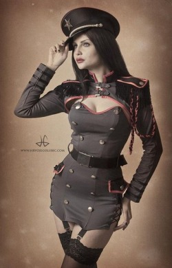 steampunk-girl:  Steampunk Girl  http://steampunk-girl.tumblr.com/