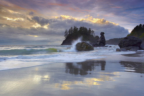 Trinidad Surf - Humboldt County, California by PatrickSmithPhotography on Flickr.