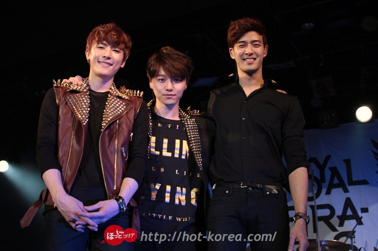 fyrpdownnout:  Royal Pirates First Japanese Showcase 14.03.31 © hot-korea 