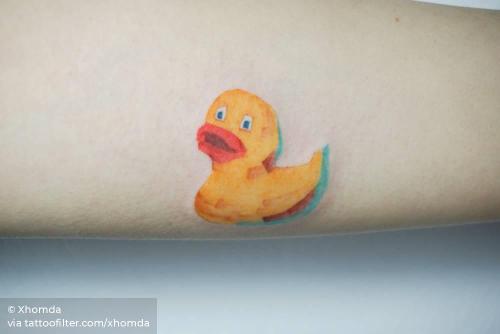 By Xhomda, done in Seoul. http://ttoo.co/p/35870 facebook;game;inner forearm;rubber duck;small;toy;twitter;watercolor;xhomda