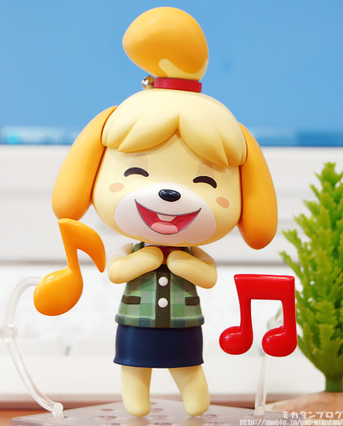 breezycrossing:completed nendoroid shizue/isabelle!!!her bell is a genuine bell, it rings!she’ll be 