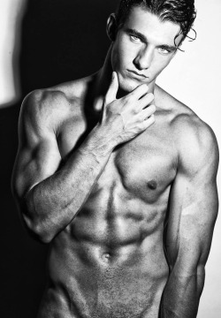 nickk1712:  Follow: http://nickk1712.tumblr.com.