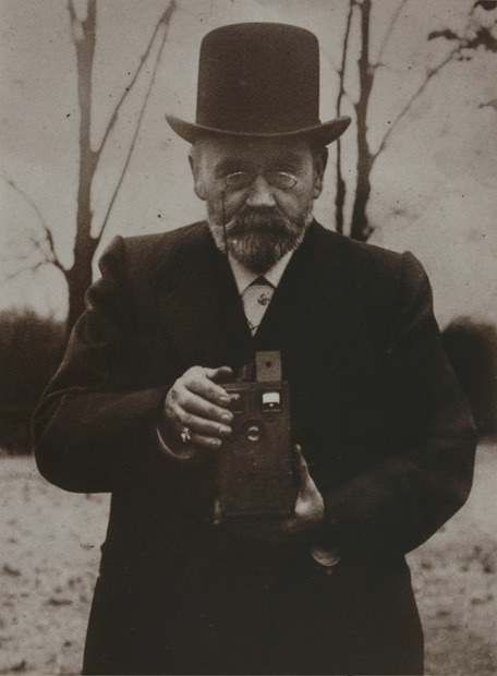 Jeanne Rozerot, Emile Zola with his Box 7, c. 1900.