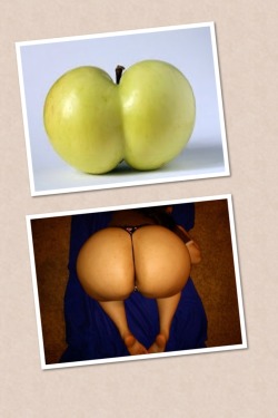 pooneytex:  Perfect Apple Bottom on her.