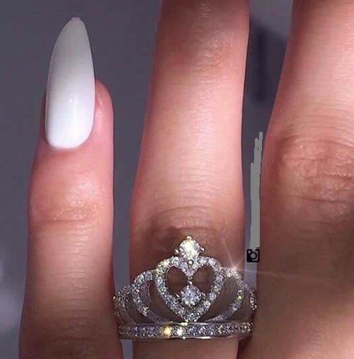 corind:  GET HERE THE CROWN RINGWORLDWIDE SHIPPING