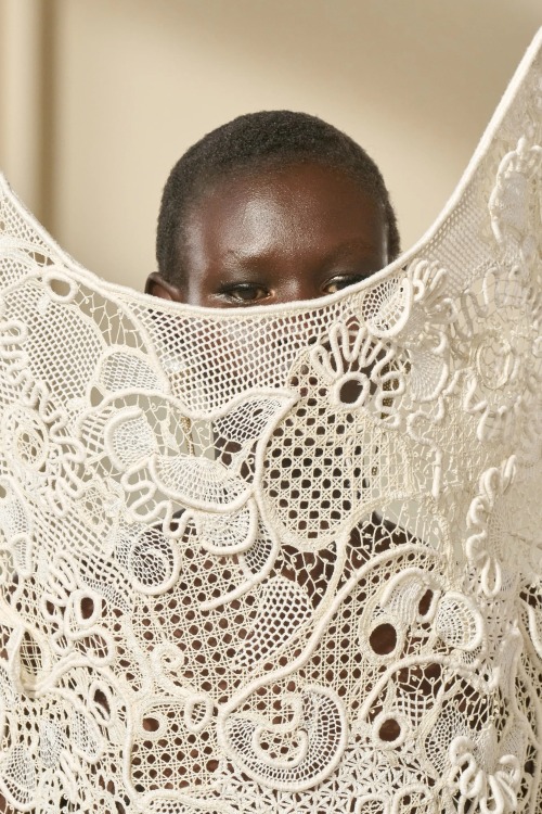 Schiaparelli Spring 2024 Details