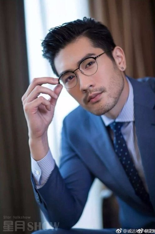 ablogthingy: hotdogcouch:  magnusbane-aleclightwood: Godfrey Gao at Love Is A Broadway Hit Press Conference   please   He’s all dressed up for our wedding ❤️ 