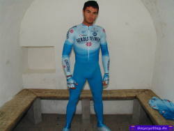 floridaniceboy:  Gay Cyclist RicardoReblog