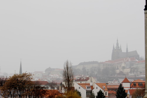 moonfuls: A snowy day in Prague