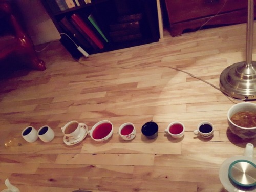 cinensis: I made the Solar system using Teas. The Sun is the biggest mug I own. Tea used: - Sun: Map