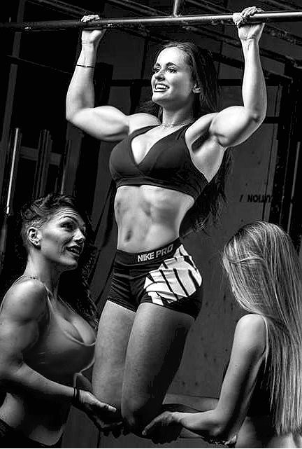 lifeistoughyaknow:  Justine Salette
