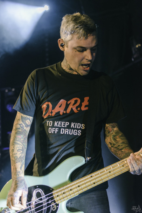 we-will-all-evolve: Ahren Stringer | The Amity Affliction  Justine C.