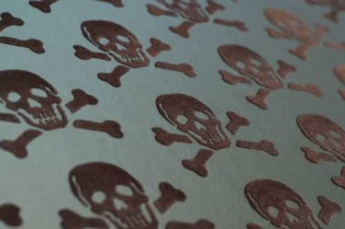 gothiccharmschool:steamxlove:Skull Wallpaper - Bronze Flock on Oil Slick.  The signature paper featu