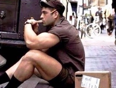 montydave:  nelsoncarpenter:  muscleorlando: Special delivery. Thanks UPS   Montedave: