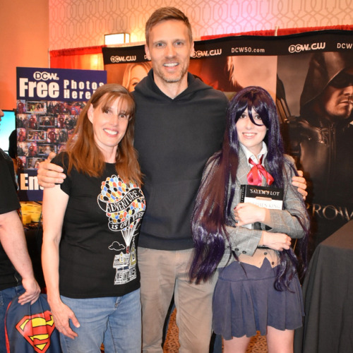 Barbara and Ally with a Teddy Sears #TheFlash #Zoom #JayGarrick #MastersOfSex #24Legacy #ChristmasI