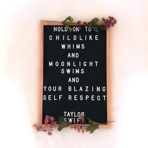 delicate-tay:the trick to holding on, taylor swift