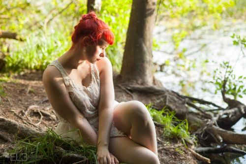 Light And Reflection, Beauty, Redhead, Natural Beauty, Beauty In Nature by EL3 Imagery on EyeEm