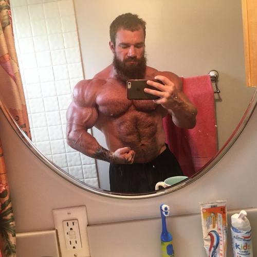 bodybodyman:  Seth Feroce