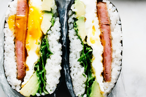 justfoodsingeneral:  Spam and Egg Onigirazu “Have you guys heard of onigirazu? They’re kinda of like onigiri but more sandwich-like and not as finicky.” 