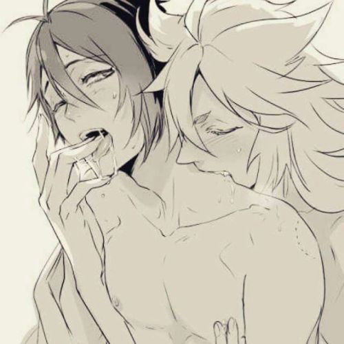 revelionyaoi:  ewe Kogitsune X Mikazuki de   Touken Ranbun    Adm:Loly-chan  