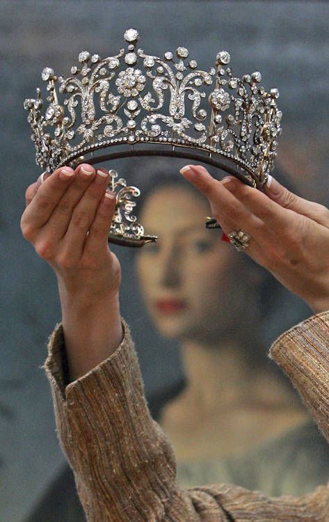 sartorialadventure:Princess Margaret’s tiara, known as the Poltimore Tiara, made in 1870 by Garrards for Lady Poltimore