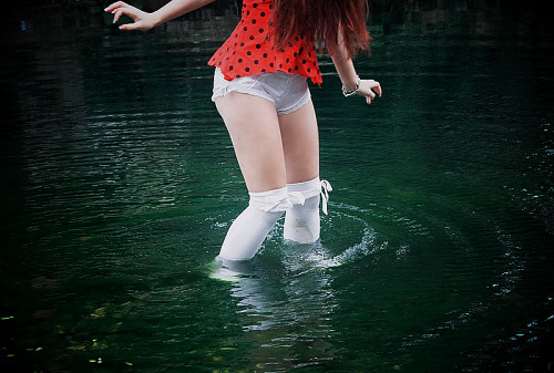 girls-snap:  LSD by ~Mrs-Pan