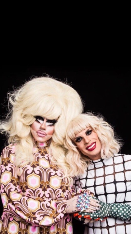 dragscreens: Trixie and Katya lockscreen Please like or reblog if you use and don’t steal xo