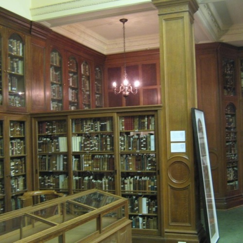 LOD. Look upon the Olser Library of the History of Medicine at McGill University in Montreal, and sm