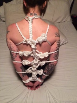 novaeflux:  I definitely need to play with rope again – that was a fun evening.