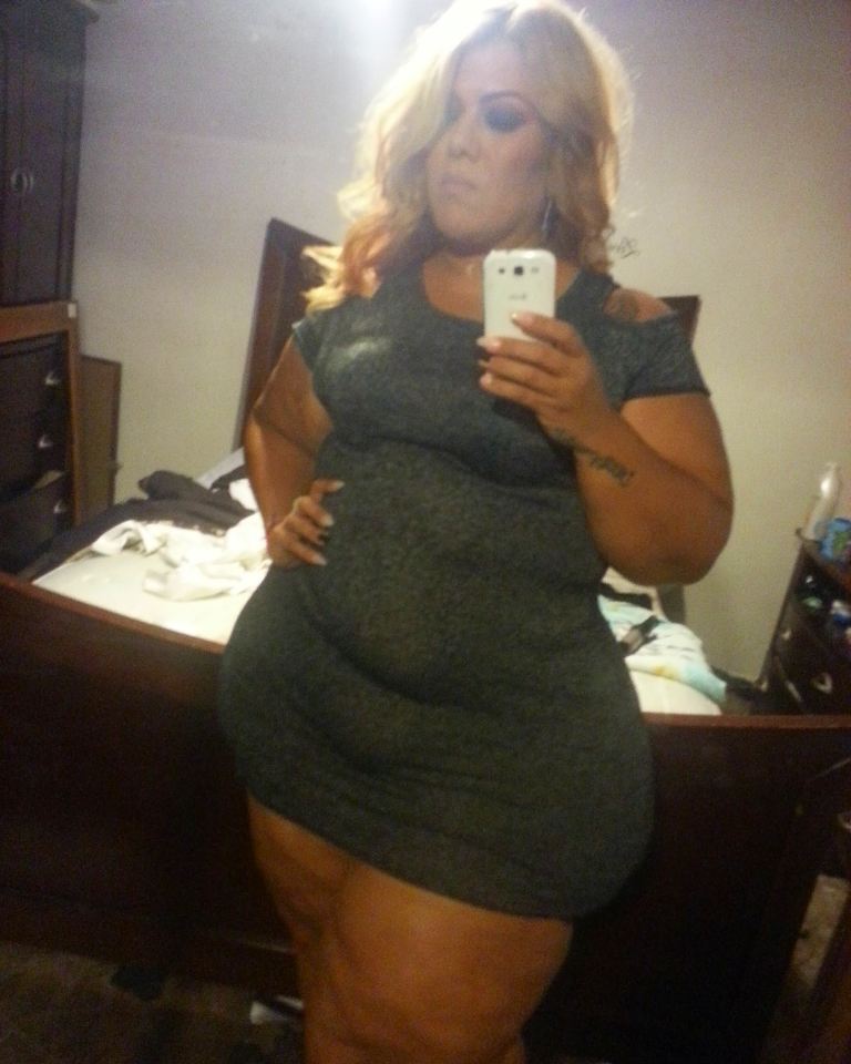 SUPER THICK WOMEN