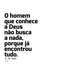 eusouevangelica-eusouevangelico:  Ele é tudo o que você precisa. Porque mesmo que se perca tudo de material e não perca a fé, a salvação e o caráter, você não perdeu nada. &gt;&gt; Eu Sou Evangélica / Eu Sou Evangélico 